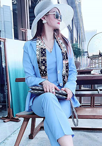 Beautiful Asian Member Yanmei From Nanchang 37 Yo Hair Color Black