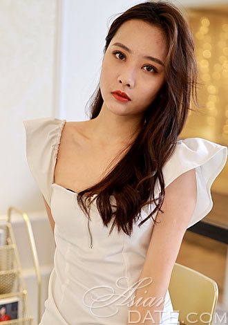 Date the member of your dreams: pretty Asian member Li Ying from Jilin