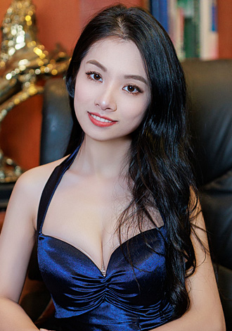Most gorgeous profiles: Yahui from Guangxi, member from China